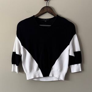 OHNE TITEL COLORBLOCK 3/4 SLEEVE SCOOP NECK SWEATER BLACK AND WHITE SIZE SMALL